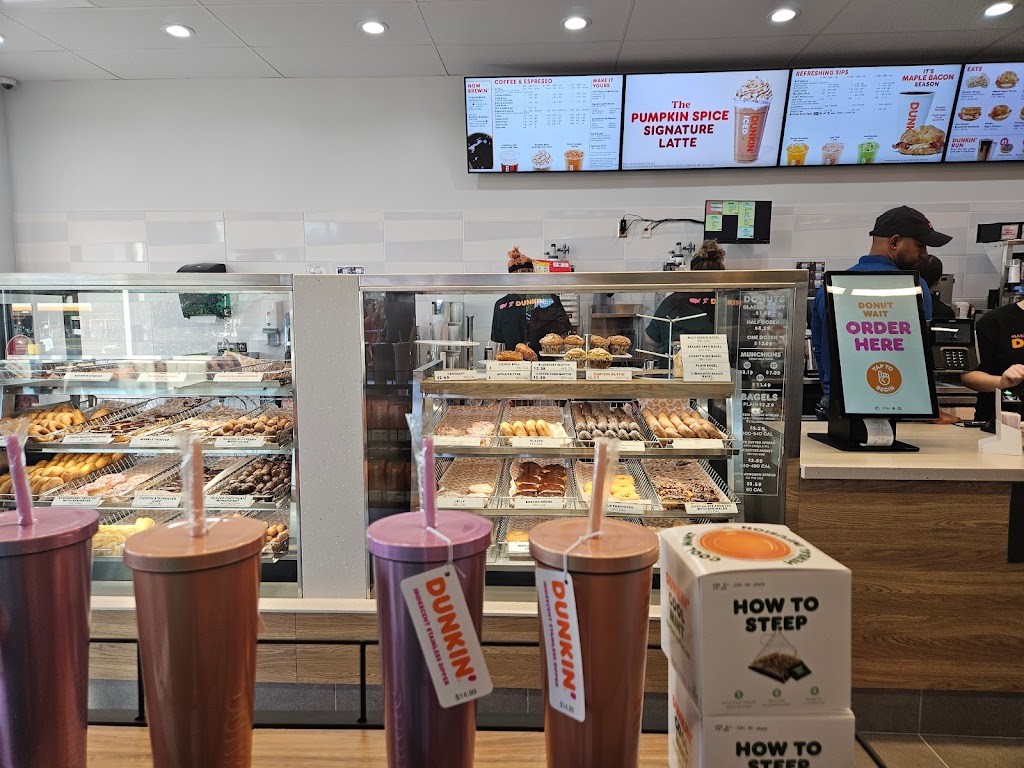 Dunkin | meal takeaway | 4525 Hwy 411, Madisonville, TN 37354, USA | 4235180652 OR +1 423-518-0652