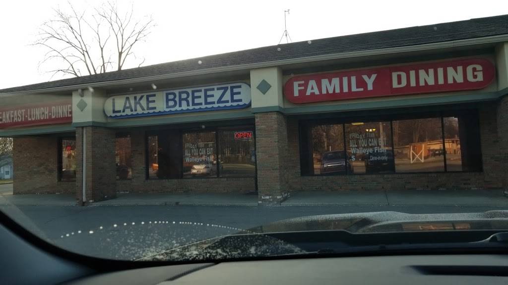 Lake Breeze Restaurant | restaurant | 35450 Jefferson Ave, Harrison Charter Township, MI 48045, USA | 5867911780 OR +1 586-791-1780