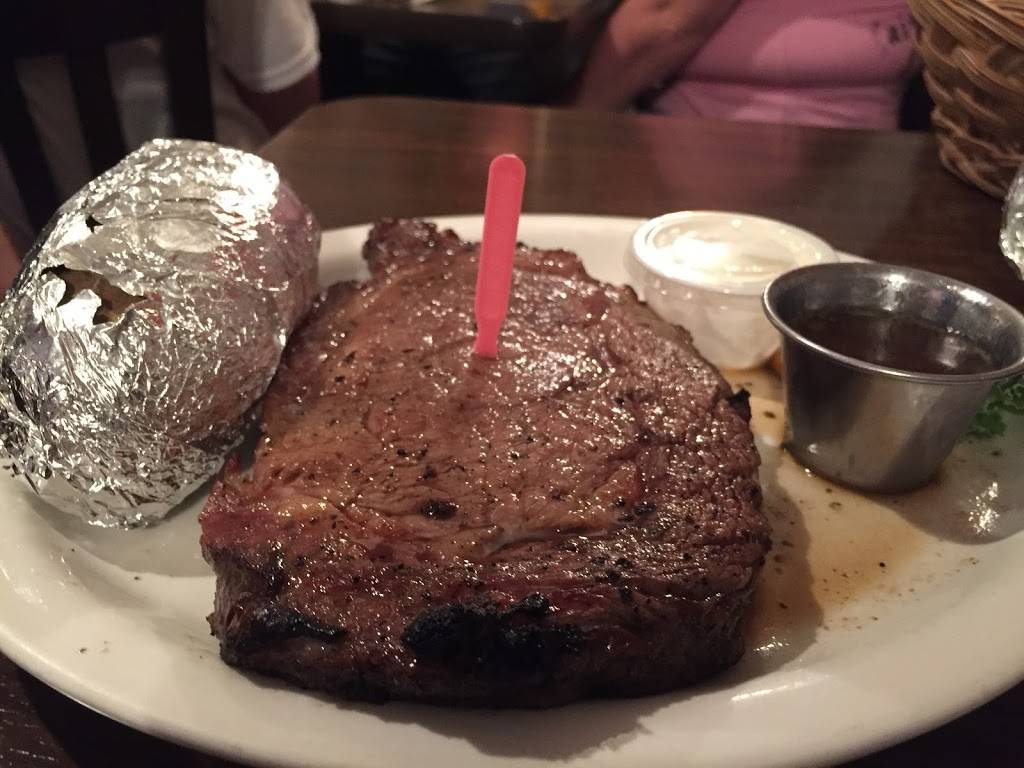 Perkys Restaurant | restaurant | 802 Wards Rd, Altavista, VA 24517, USA | 4343699908 OR +1 434-369-9908