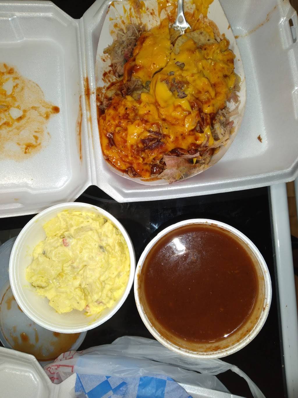 Travelers BBQ | restaurant | 8995 TN-22 s, Lexington, TN 38351, USA | 9519636415 OR +1 951-963-6415