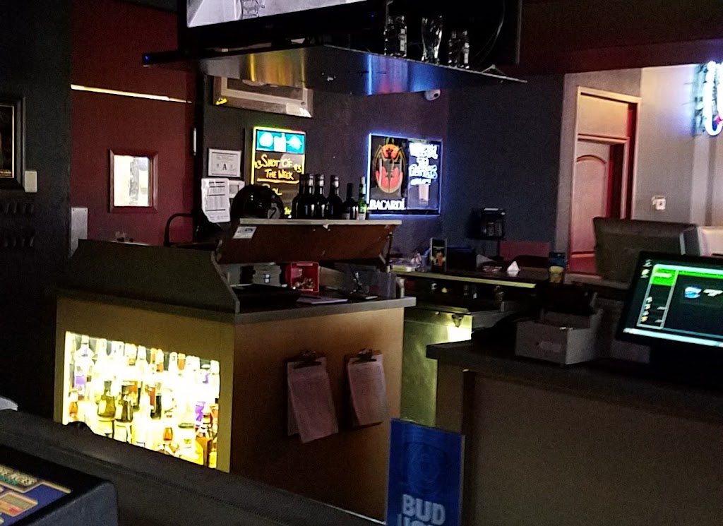 Putters Bar & Grill - Cheyenne | restaurant | 7790 W Cheyenne Ave, Las Vegas, NV 89129, USA | 7026554700 OR +1 702-655-4700