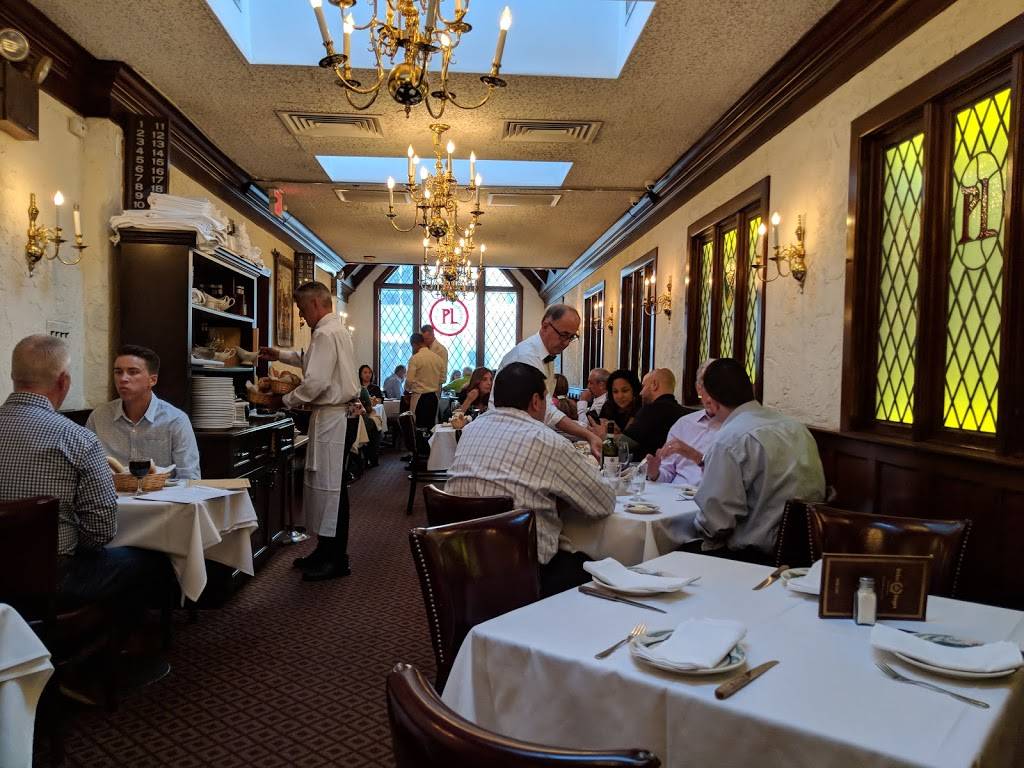 Peter Lugers Steakhouse | restaurant | 255 Northern Blvd, Great Neck, NY 11021, USA | 5164878800 OR +1 516-487-8800