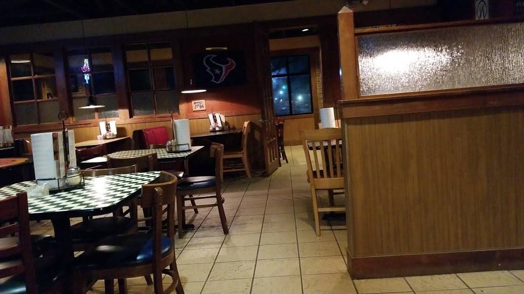 Pizza Hut | restaurant | 2350 N Main St, Liberty, TX 77575, USA | 9363368708 OR +1 936-336-8708