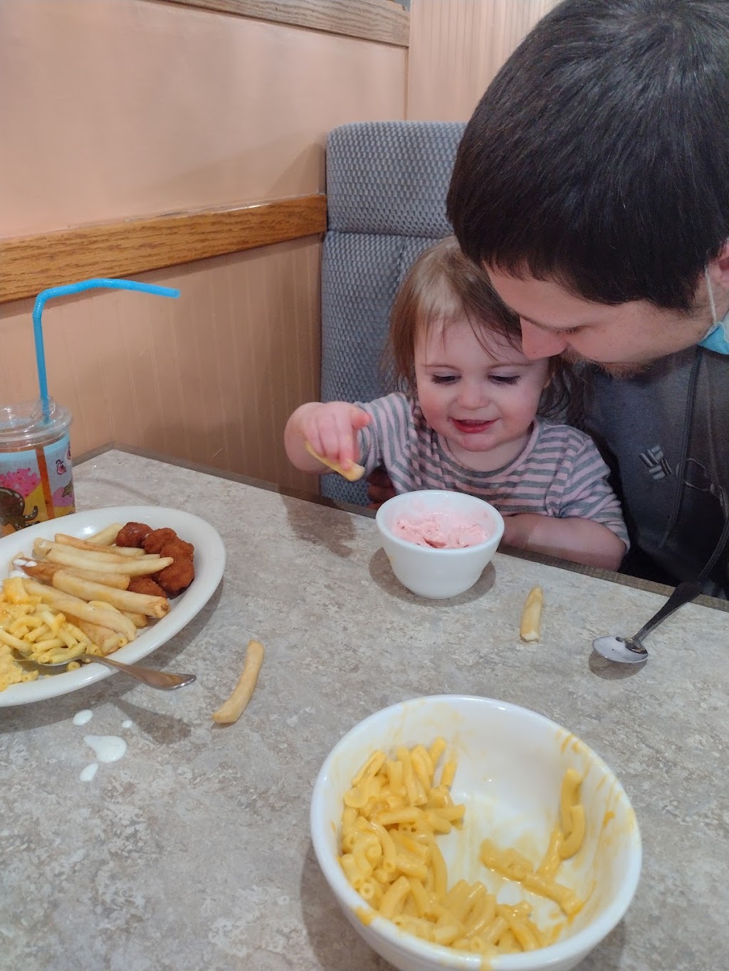 Peppers Arcata | restaurant | 5000 Valley W Blvd #1, Arcata, CA 95521, USA | 7078260607 OR +1 707-826-0607