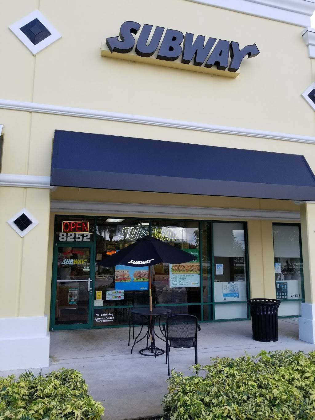 Subway Restaurants | restaurant | 8252 Jog Rd, Boynton Beach, FL 33472, USA | 5617522008 OR +1 561-752-2008