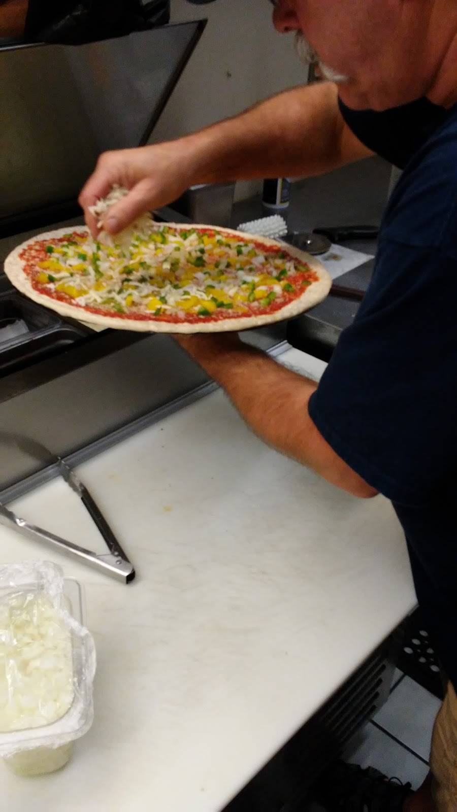 Marias Grill | restaurant | 1000 Grosscup Ave, Dunbar, WV 25064, USA | 3047669804 OR +1 304-766-9804