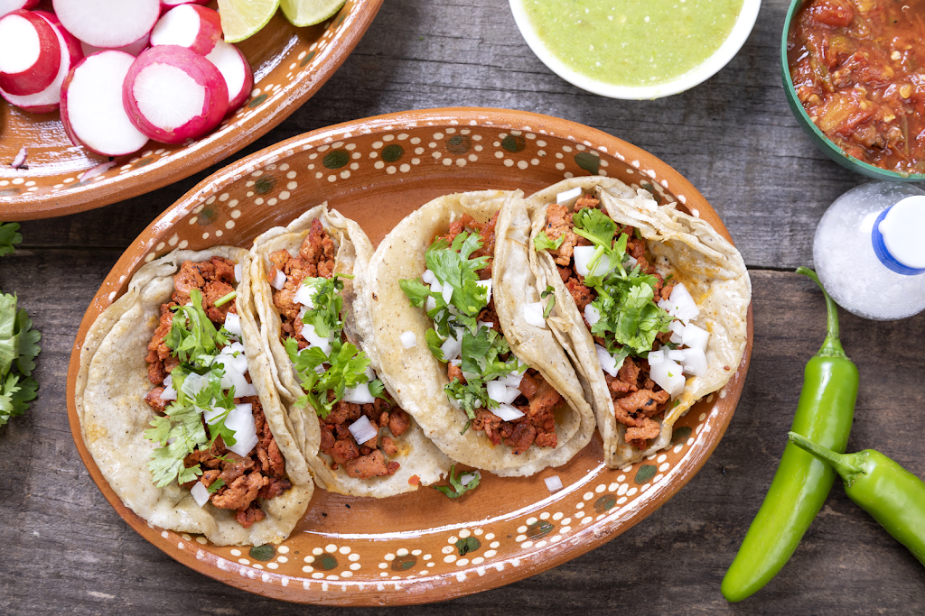 Taqueria Campeña | restaurant | 15 Commerce Dr Suite 100, Grayslake, IL 60030, USA | 8477528107 OR +1 847-752-8107