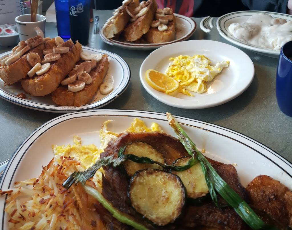 Country Cafe | restaurant | 6370 Pioneer St, Ridgefield, WA 98642, USA | 3608878201 OR +1 360-887-8201