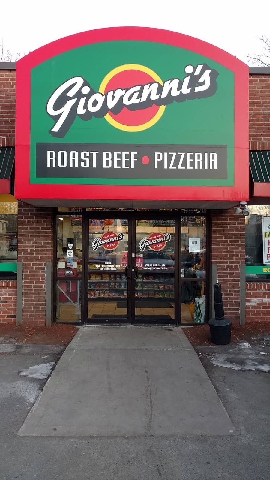 Giovannis Roast Beef & Pizzeria | restaurant | 14 Broad St, Nashua, NH 03064, USA | 6038741379 OR +1 603-874-1379