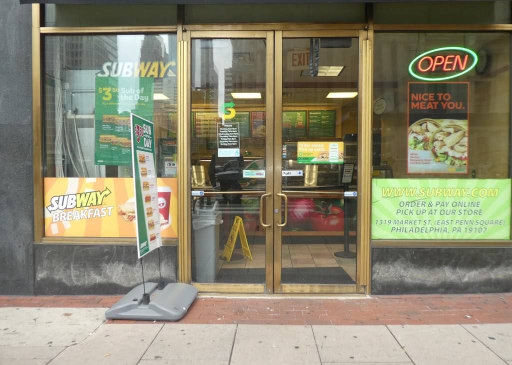 Subway Restaurants | restaurant | 1319-1325 Market St, Philadelphia, PA 19107, USA | 2159810809 OR +1 215-981-0809