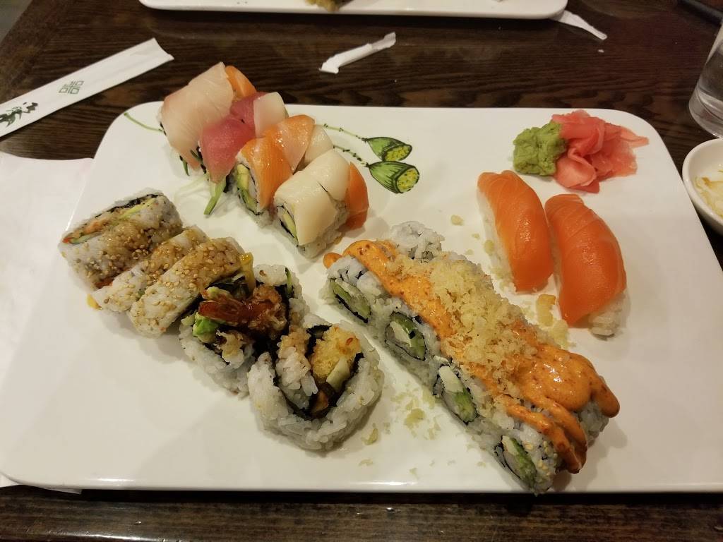 Sushi Para II | restaurant | 2258 N Clark St, Chicago, IL 60614, USA | 7734773219 OR +1 773-477-3219