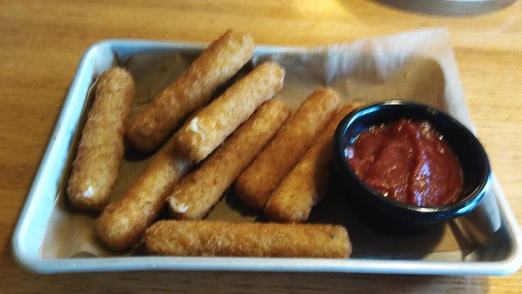 Applebees Grill + Bar | restaurant | 10040 Lapeer Rd, Davison, MI 48423, USA | 8106533900 OR +1 810-653-3900