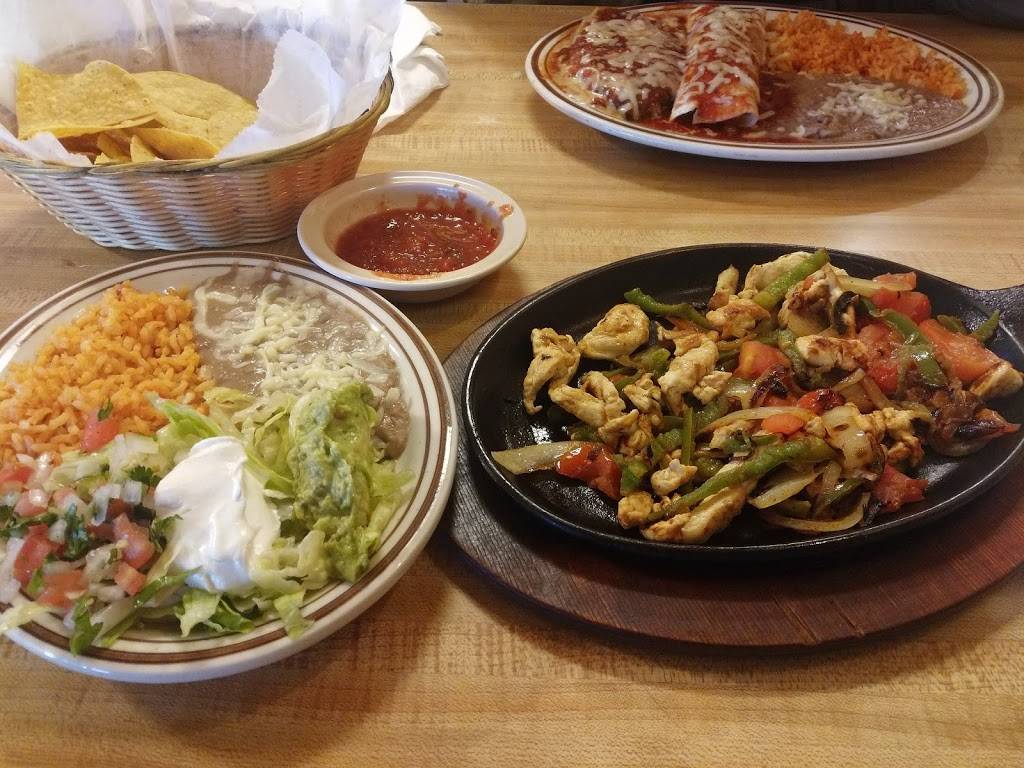 Tequila Mexican Restaurant | restaurant | 700 Chester Center, Chester, IL 62233, USA | 6188261343 OR +1 618-826-1343