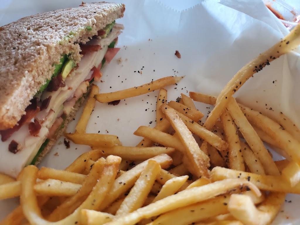 A & R Bakery | bakery | 902 W Hobsonway, Blythe, CA 92225, USA | 7609211100 OR +1 760-921-1100