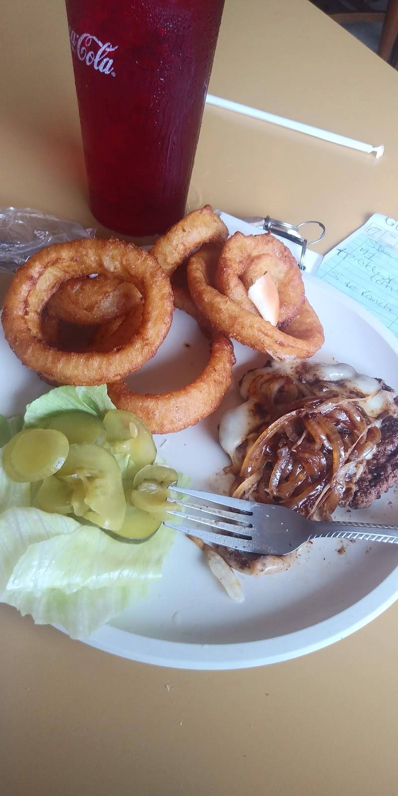 Crossroads Diner | restaurant | 819 U.S. 51 South, Troy, TN 38260, USA | 7316240624 OR +1 731-624-0624