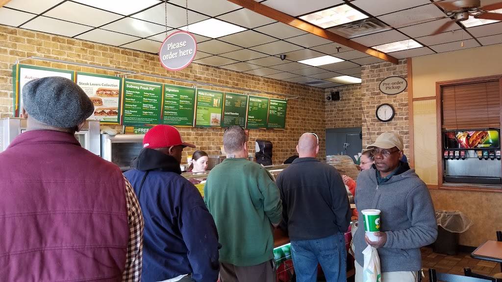 Subway | restaurant | 6551 Broadway Ave, Cleveland, OH 44105, USA | 2164291113 OR +1 216-429-1113