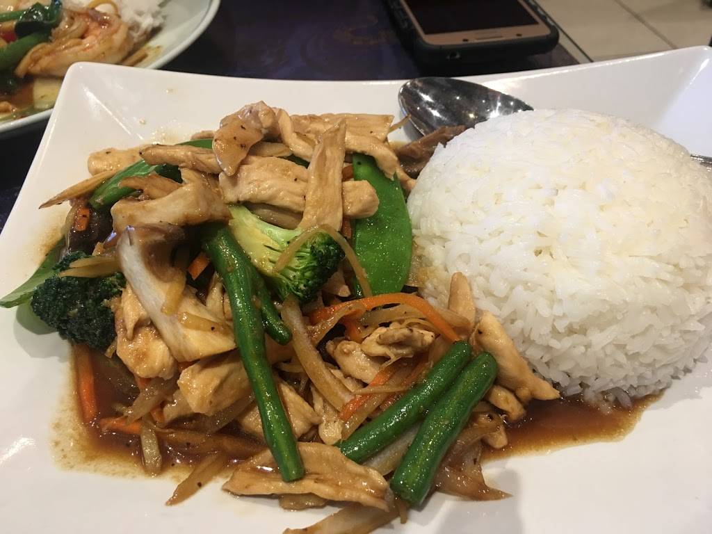 McQueens Banh Mi Viet | cafe | 103 Queen St N Unit #2, Hamilton, ON L8R 2V5, Canada | 9055292999 OR +1 905-529-2999