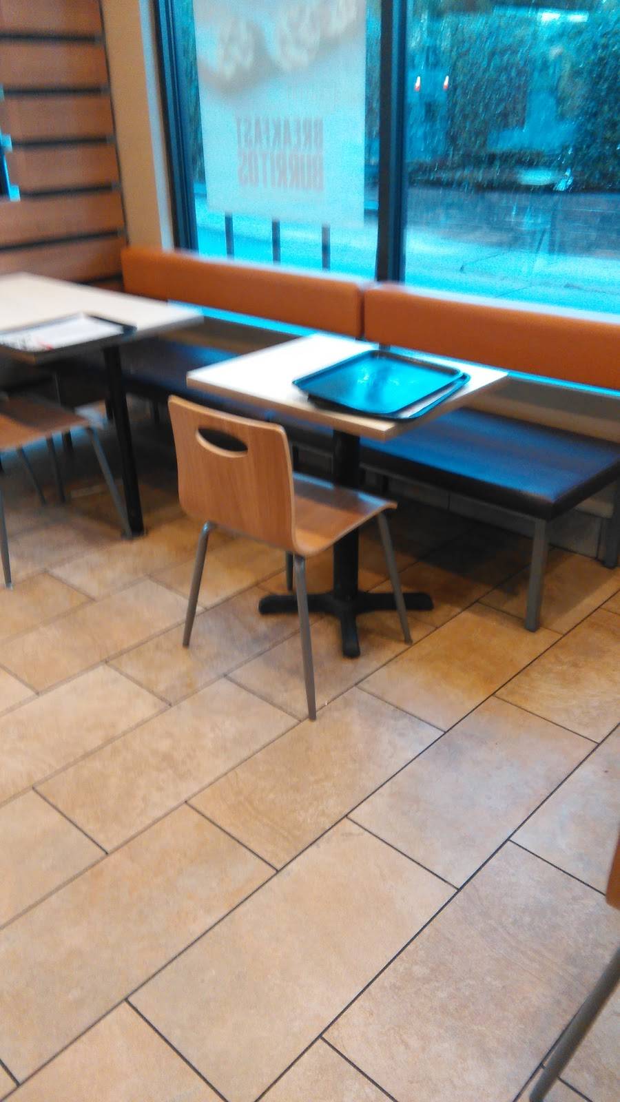 KFC | restaurant | 5434 Six Forks Rd, Raleigh, NC 27609, USA | 9197815458 OR +1 919-781-5458