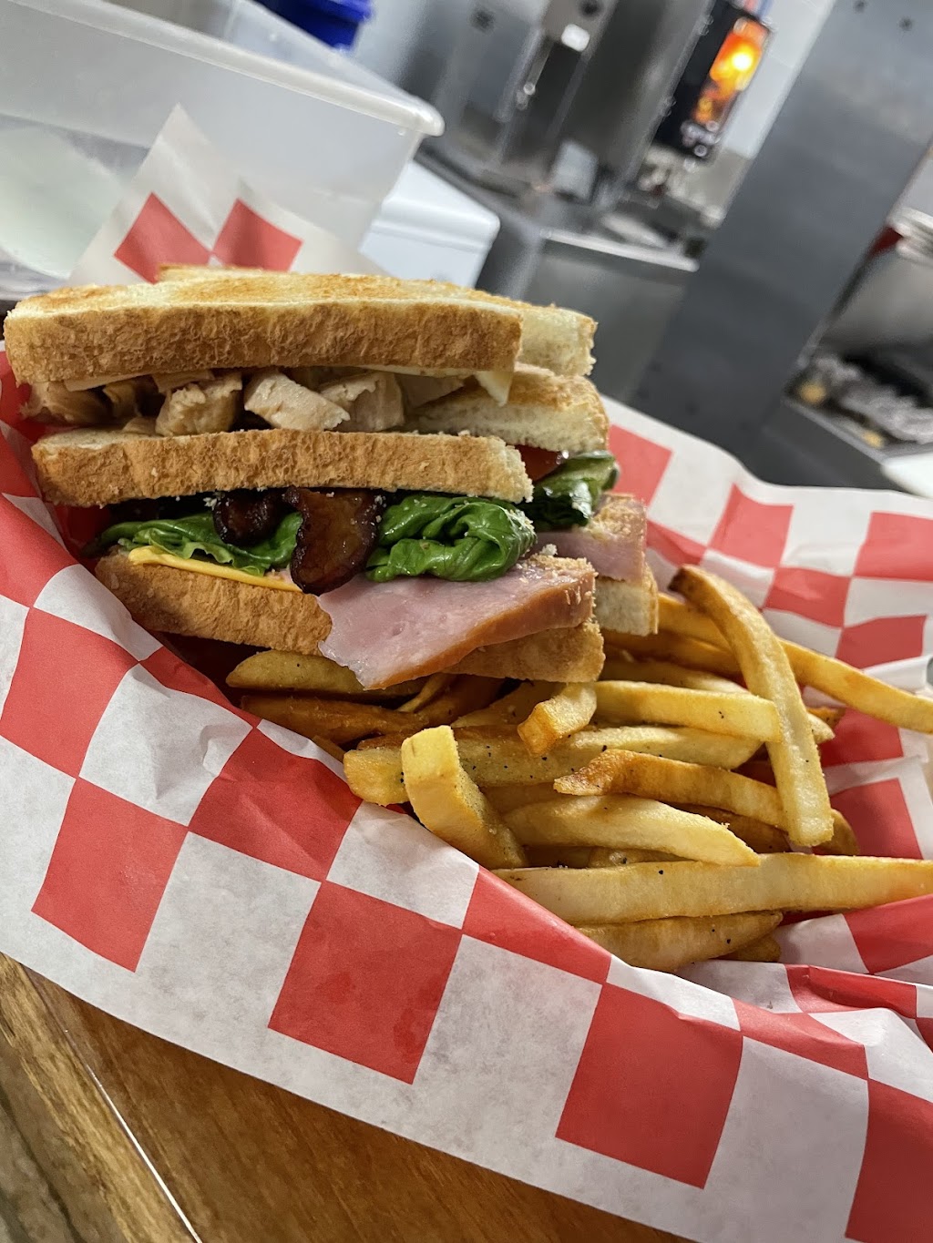 Becky Thatchers Diner | restaurant | 213 N 3rd St, Hannibal, MO 63401, USA | 5737193602 OR +1 573-719-3602