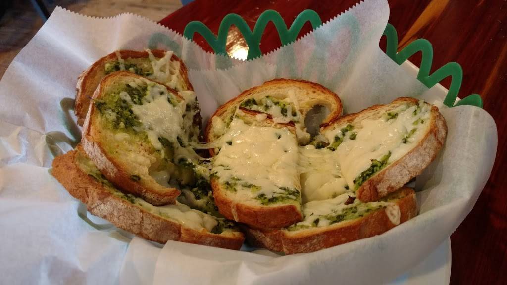 Bada Bing Pizzeria & Italian Cuisine | restaurant | 2925 Gulf Fwy S, League City, TX 77573, USA | 2813370819 OR +1 281-337-0819