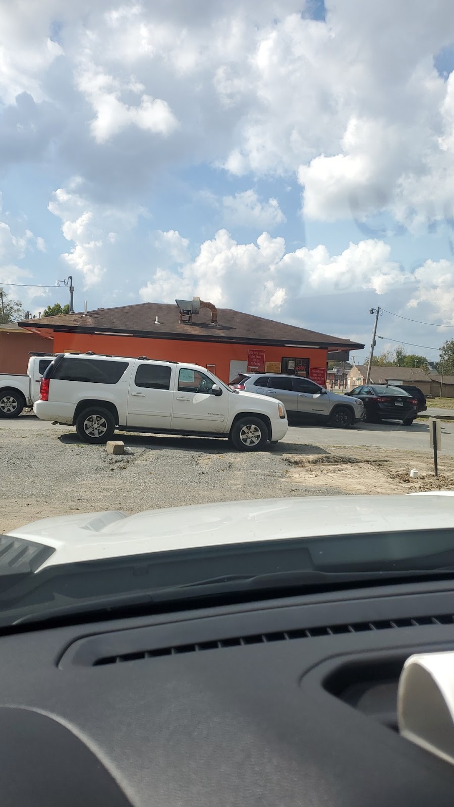 LIL DS BBQ | restaurant | 412 E Harding Ave, Pine Bluff, AR 71601, USA | 8702099377 OR +1 870-209-9377