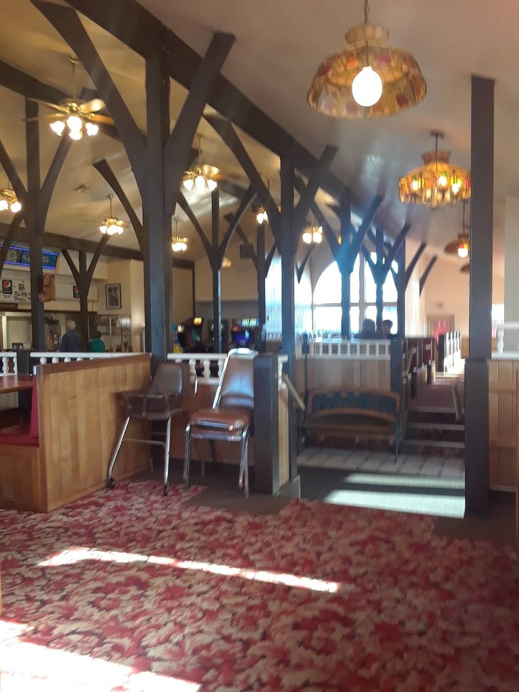 Chicos Pizza Parlor | restaurant | 4301 Pacific Way, Seaview, WA 98644, USA | 3606423207 OR +1 360-642-3207