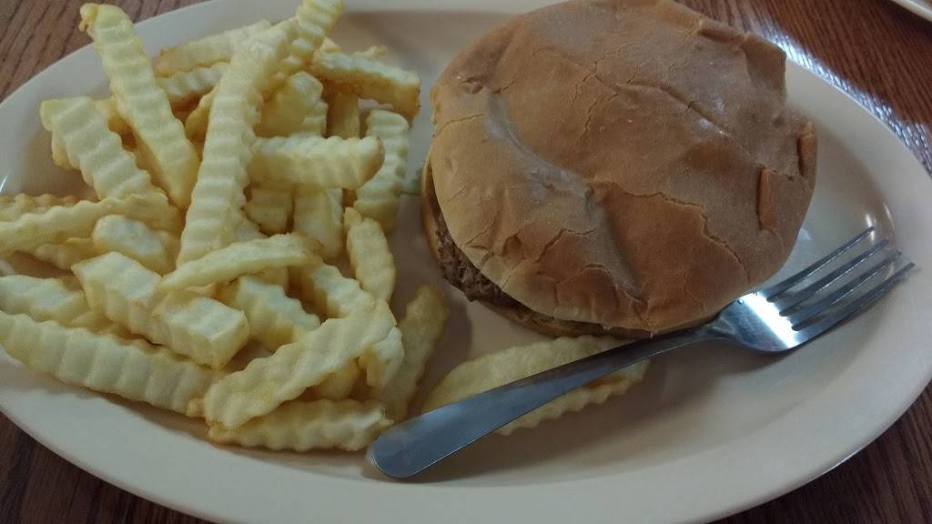 Dawns Deli | restaurant | 131 TN-20, Summertown, TN 38483, USA | 9319644030 OR +1 931-964-4030