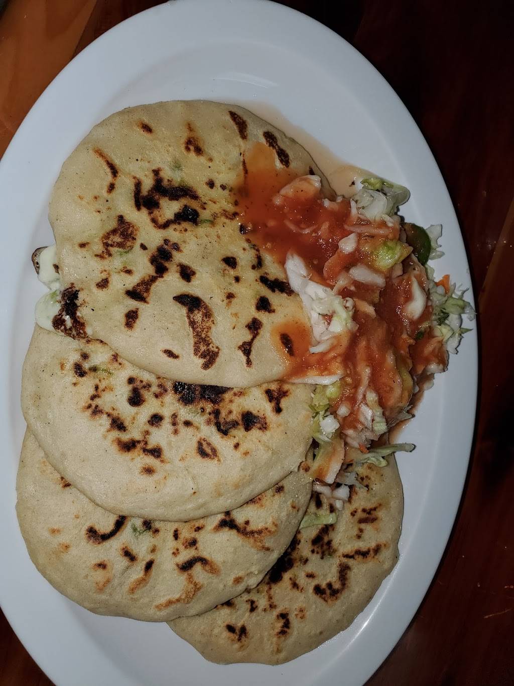 Panaderia & Pupuseria Candelaria de la Frontera | restaurant | 632 N Miami Ave, Marshall, MO 65340, USA | 6608154557 OR +1 660-815-4557