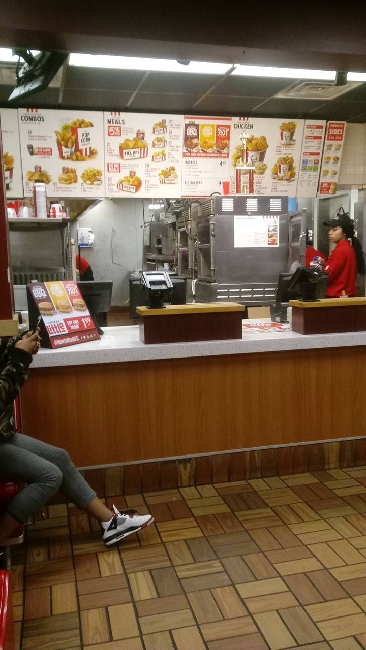 KFC | restaurant | 750 Main St, Poughkeepsie, NY 12603, USA | 8454522237 OR +1 845-452-2237