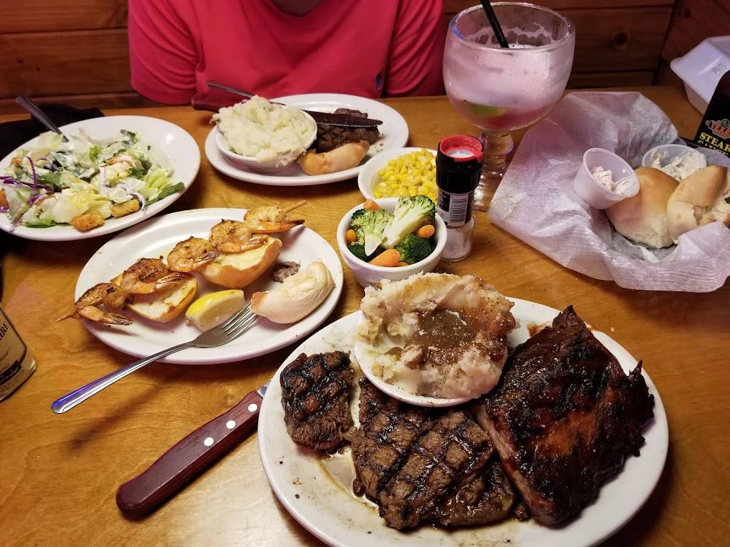 Texas Roadhouse | restaurant | 2526 N Greenwich Rd, Wichita, KS 67226, USA | 3166341106 OR +1 316-634-1106