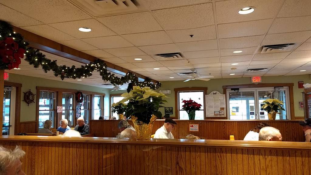 Lenny & Joes Fish Tale | restaurant | 1301 Boston Post Rd, Madison, CT 06443, USA | 2032457289 OR +1 203-245-7289