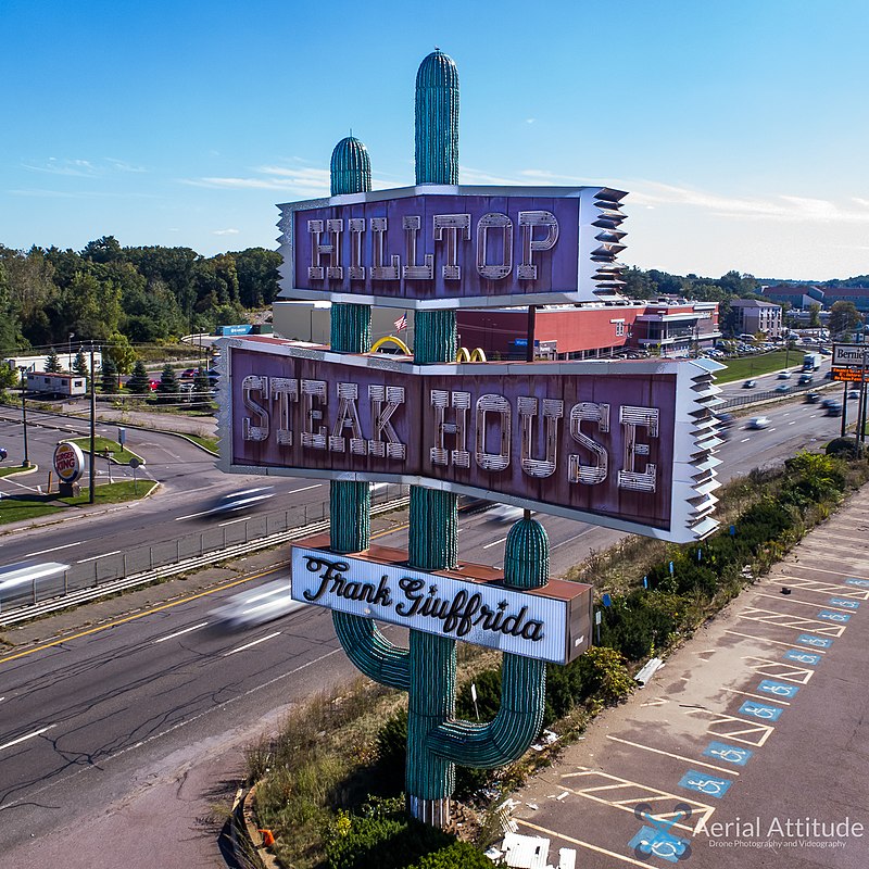 Hilltop Steakhouse | restaurant | 855 Broadway, Saugus, MA 01906, USA | 7814998206 OR +1 781-499-8206