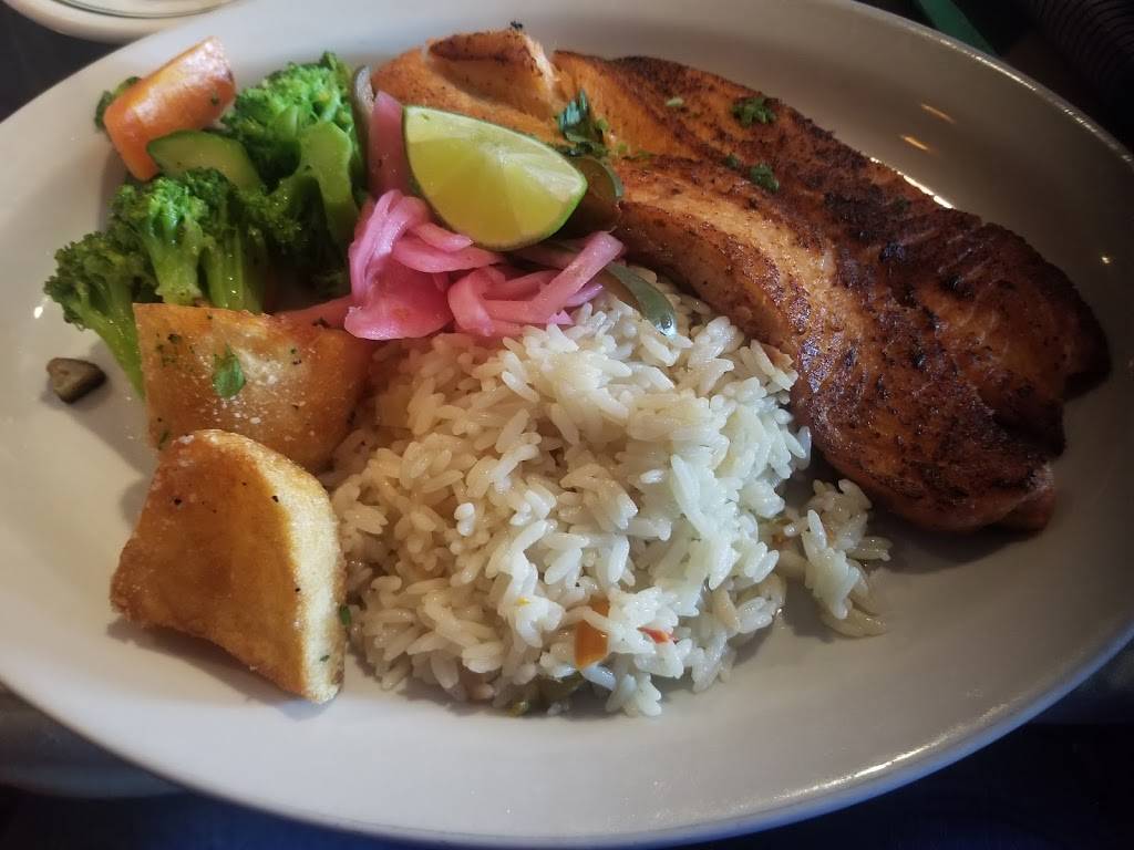 Mi Olivia Restaurant | restaurant | 660 Fulton Ave, Hempstead, NY 11550, USA | 5165391000 OR +1 516-539-1000