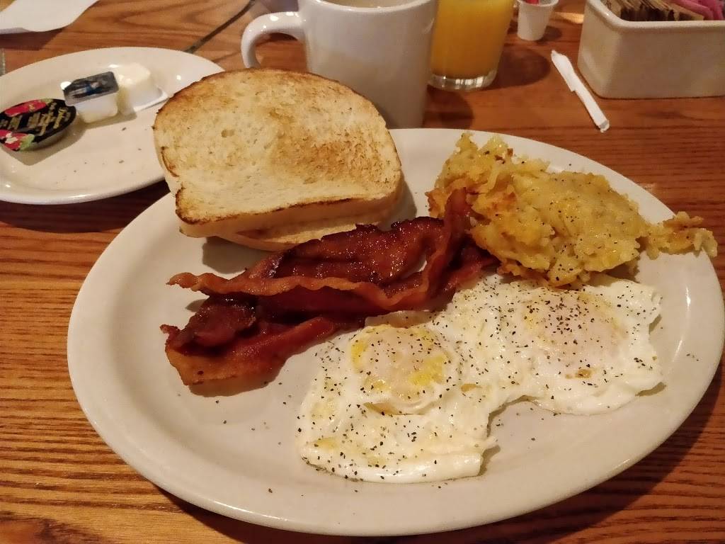 Cracker Barrel Old Country Store | restaurant | 1735 Mallory Ln, Brentwood, TN 37027, USA | 6153768120 OR +1 615-376-8120