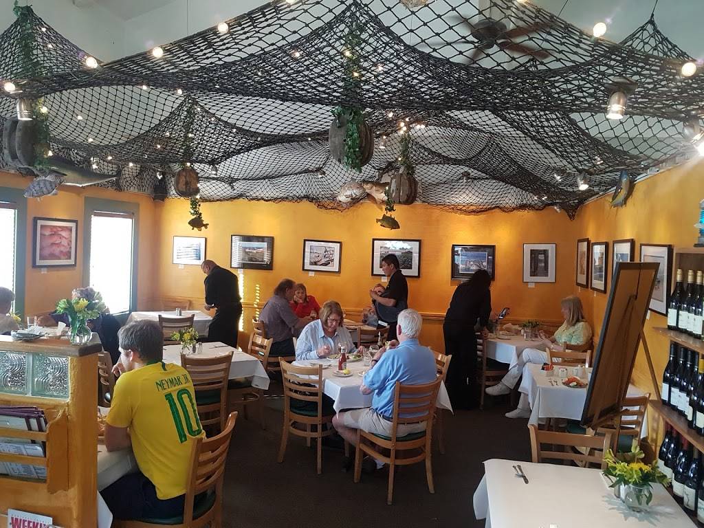 Sea Harvest | restaurant | 100 Crossroads Blvd A, Carmel-By-The-Sea, CA 93923, USA | 8316263626 OR +1 831-626-3626