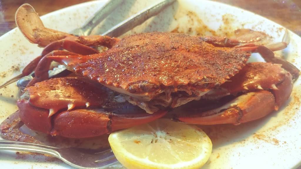 Steves seafood and oysters | restaurant | 925 N Bay St, Eustis, FL 32726, USA | 3526024587 OR +1 352-602-4587