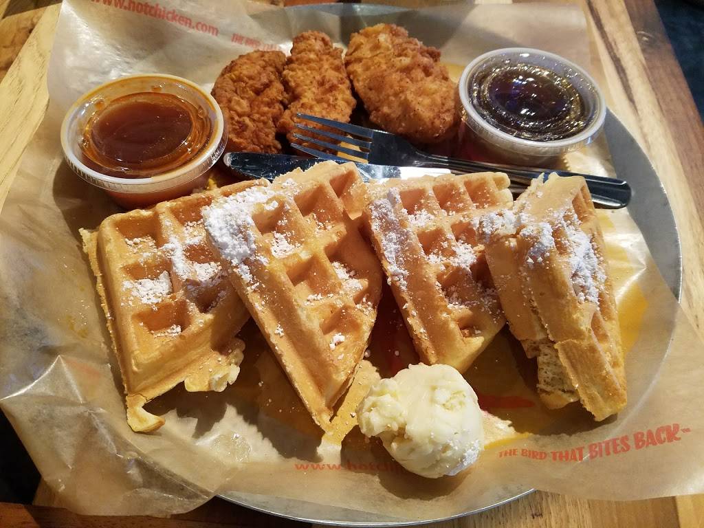 Joellas Hot Chicken Middletown | restaurant | 13401 Shelbyville Rd #101, Louisville, KY 40223, USA | 5022541111 OR +1 502-254-1111