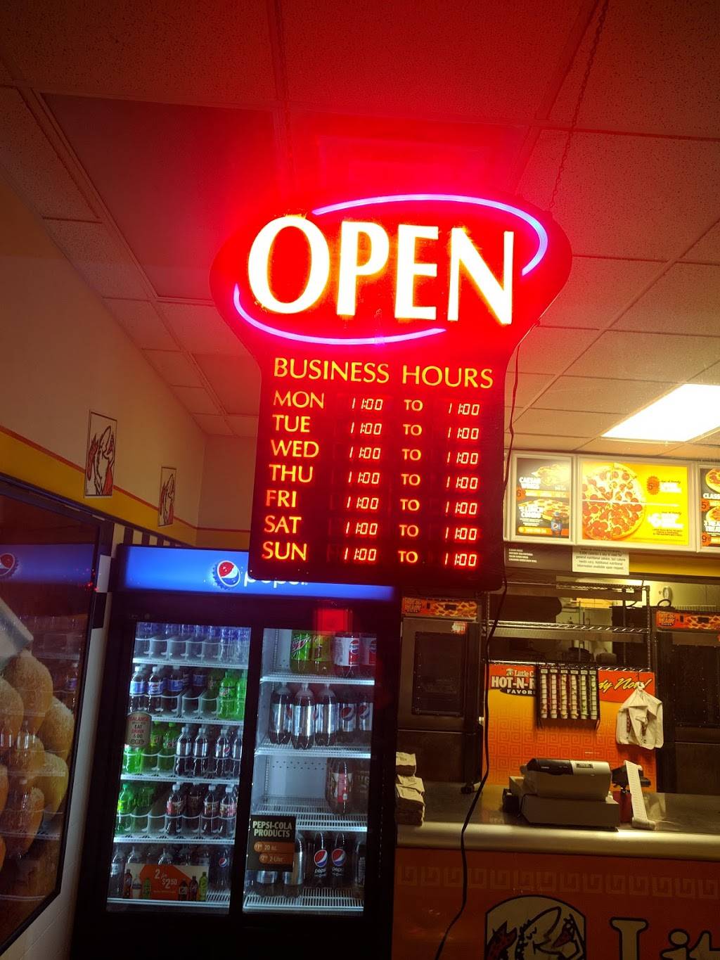 Little Caesars Pizza | meal takeaway | 704 Wilmington Ave, New Castle, PA 16101, USA | 7245987904 OR +1 724-598-7904