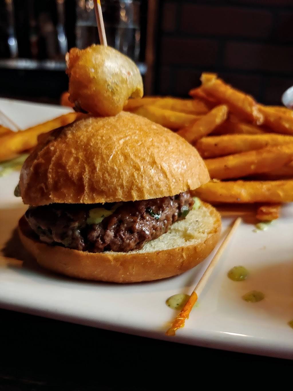 Copehouse Bar & Bistro | restaurant | 19 East Citrus Avenue Alley, Redlands, CA 92373, USA | 9092531400 OR +1 909-253-1400