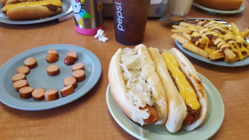 Guss Hot Dog King | restaurant | 10725 Jefferson Ave, Newport News, VA 23601, USA | 7575951630 OR +1 757-595-1630
