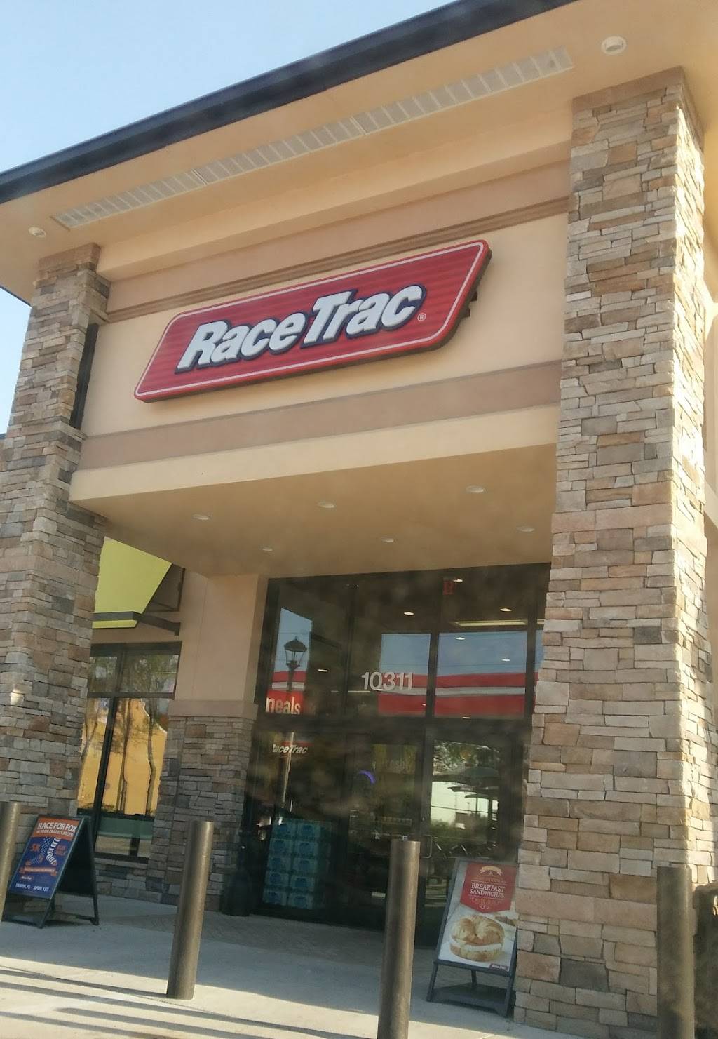 RaceTrac | cafe | 10311 Bloomingdale Ave, Riverview, FL 33578, USA | 8132464398 OR +1 813-246-4398