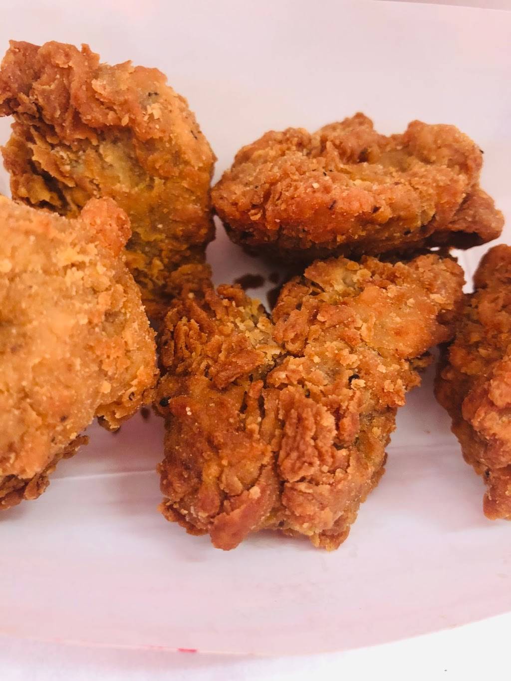 Blazin’ Burgers ‘N Fried Chicken | meal takeaway | 2320 W Victory Blvd, Burbank, CA 91506, USA | 8187365133 OR +1 818-736-5133