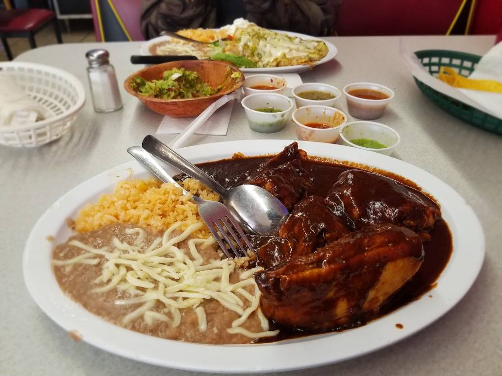 Carnitas Estilo Michoacan | restaurant | 3001 W Evans Ave, Denver, CO 80219, USA | 3039222508 OR +1 303-922-2508