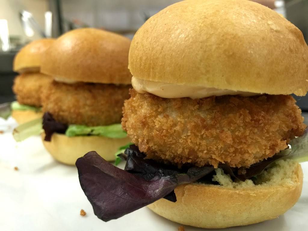 McDonaghs Pub | restaurant | 2 W Front St, Keyport, NJ 07735, USA | 7322640999 OR +1 732-264-0999