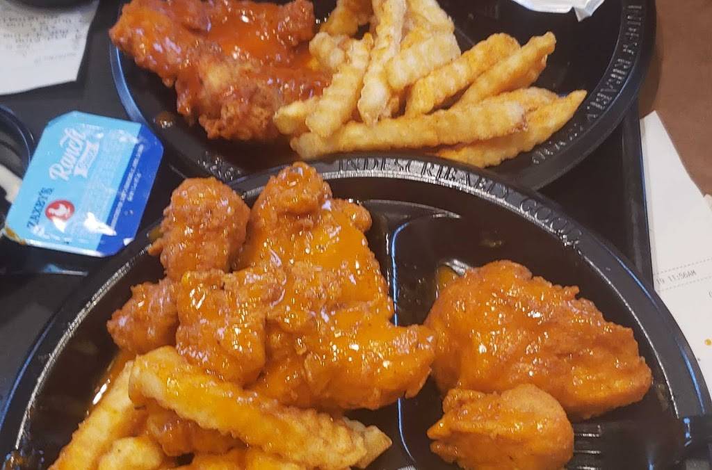 Zaxbys Chicken Fingers & Buffalo Wings | restaurant | 12215 N Rockwell Ave, Oklahoma City, OK 73162, USA | 4056038001 OR +1 405-603-8001