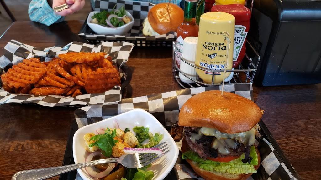 Breckenridge Pour House | restaurant | 206 N Main St, Breckenridge, CO 80424, USA | 9704235101 OR +1 970-423-5101