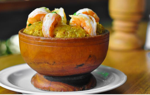 Loueys COCINA And Bar Restaurante Dominicano Y Centro America | restaurant | 200 N Haven St, Baltimore, MD 21224, USA | 4439538682 OR +1 443-953-8682