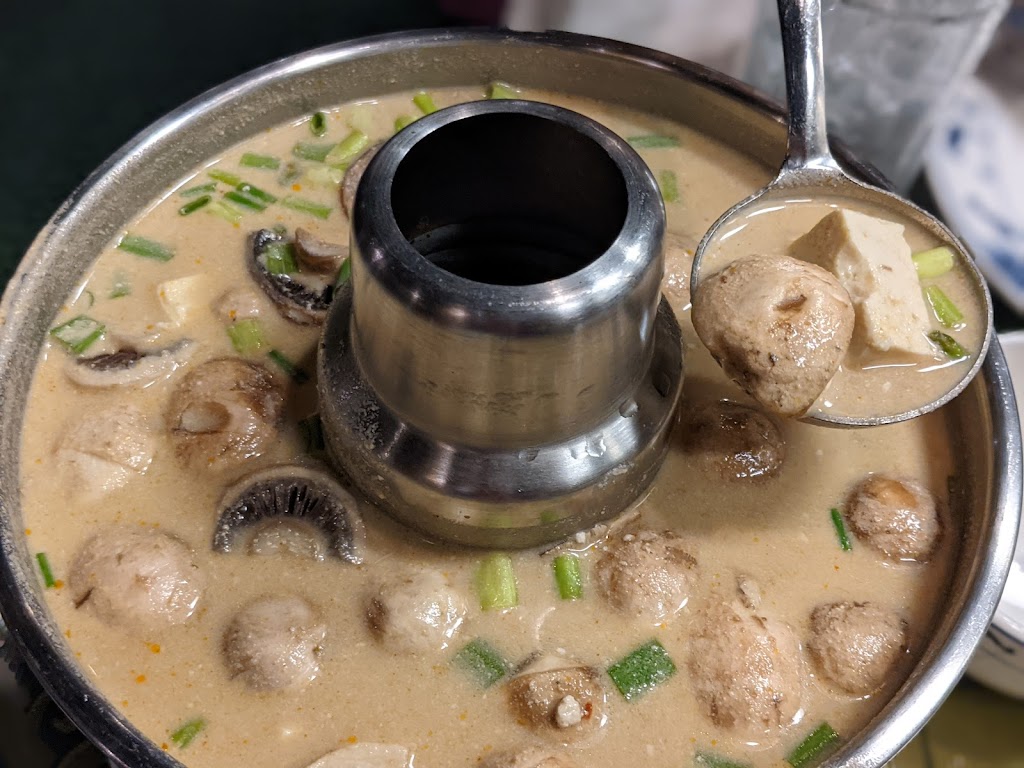 Erawan Thai | restaurant | 1190 Sage Dr ste d, Cedar City, UT 84720, USA | 4352670391 OR +1 435-267-0391