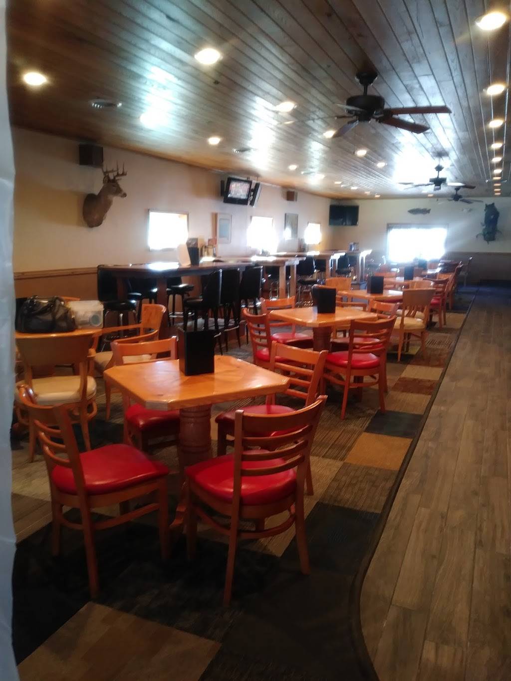 Smokeys Restaurant and Tavern | restaurant | 5982 N Hubbard Lake Rd, Spruce, MI 48762, USA | 9897272112 OR +1 989-727-2112