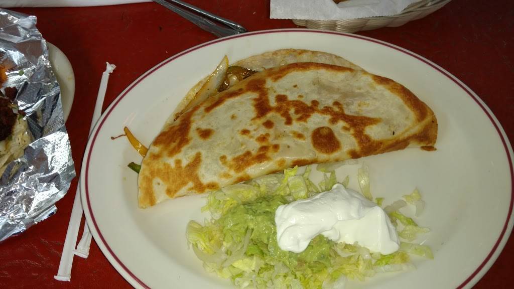 Fiesta Tapatia | restaurant | 119 W McKinley Ave, Mishawaka, IN 46545, USA | 5742584202 OR +1 574-258-4202